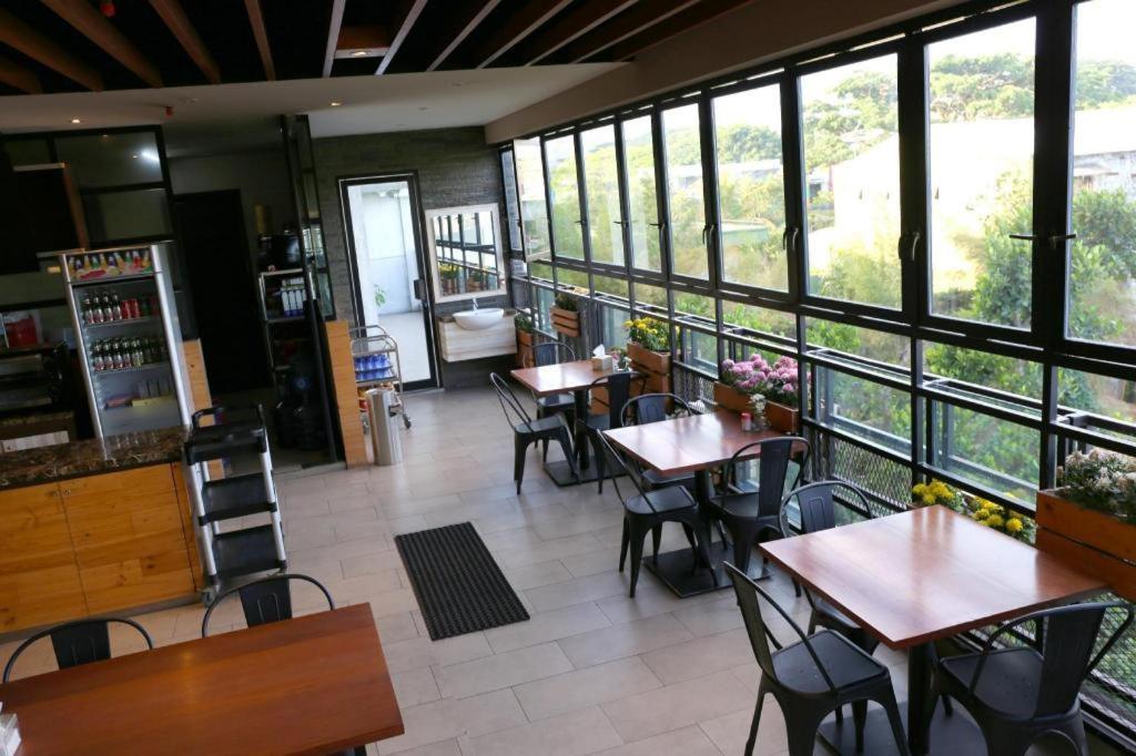 Grand Citihub Hotel @Kajoetangan Malang Exterior photo